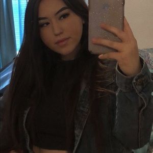 Meet your Posher, Briana